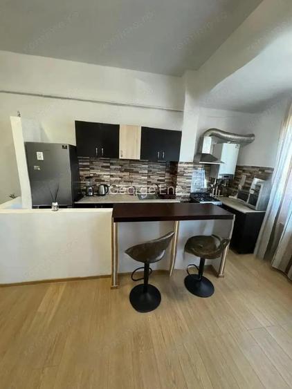 Apartament 2 camere vanzare zona Calea Ferentari etaj 2 stradal Petrom