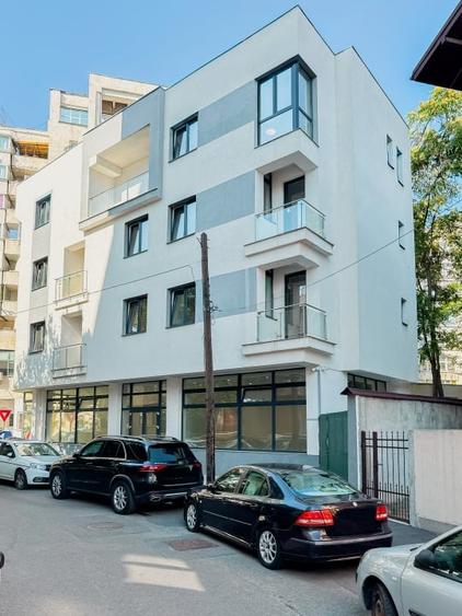 Bloc integral in Piata Unirii. Pretabil pentru Hotel, Clinica Medicala, birouri - 3