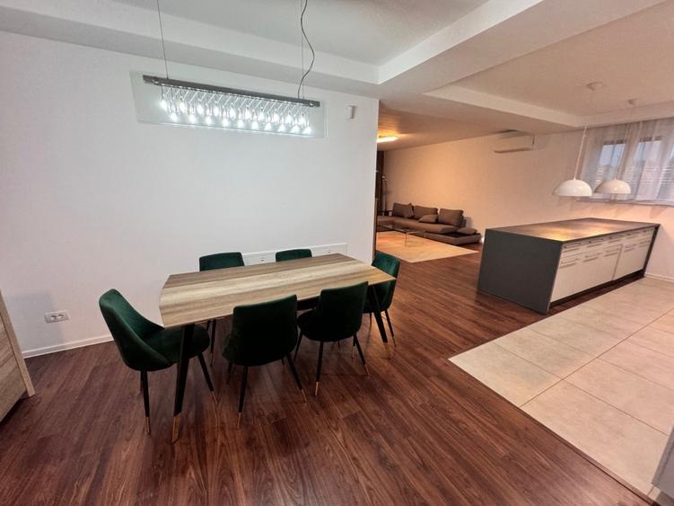 Apartament spatios in vila - cu curte - 9