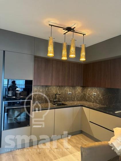Apartament cu 3 camere semidecomandat, mobilat în Zorilor — fotografia 3