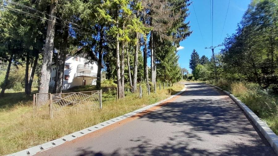 Pensiune in stilul arhitectural al cabanelor austriece, 5000 mp, teren - 14