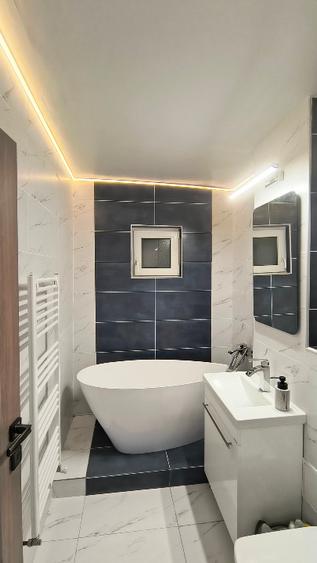 Apartament cu 2 camere renovat modern Central - 1