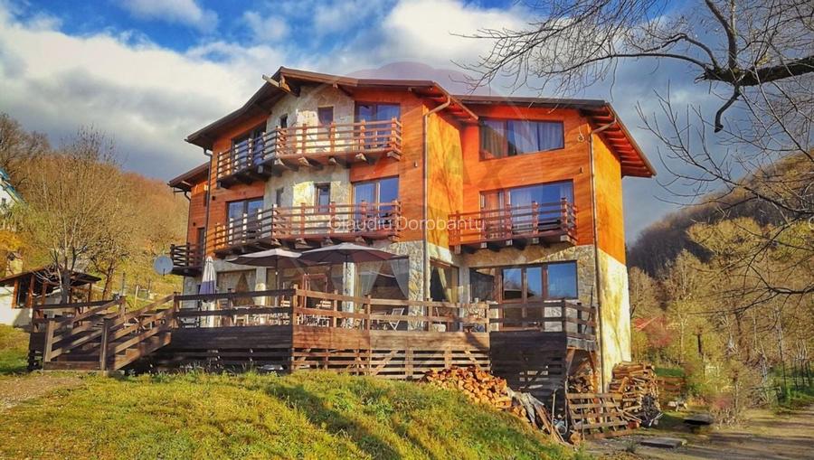 De vanzare Casa Margo - Cheile Rasnoavei - oportunitate de investitie