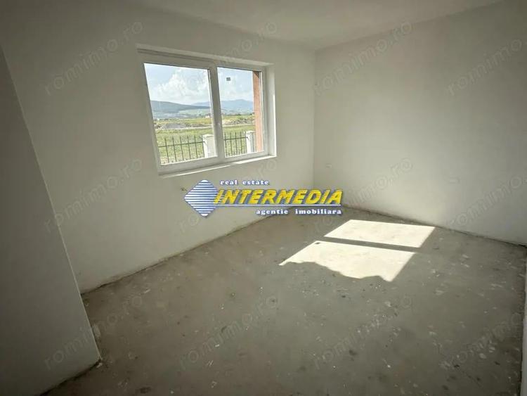 Casa Noua pe un nivel cu 4 camere cu terasa si toate utilitatile - 16