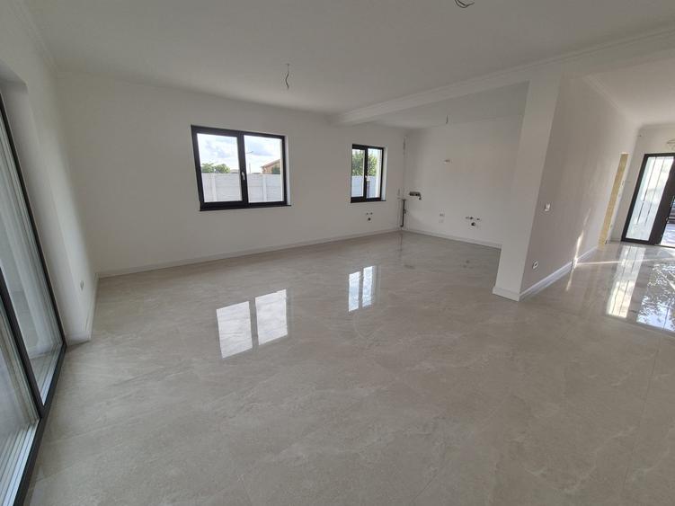 Vilă elegantă, finisată complet, Via Carmina – comision 0 - 6