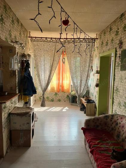 Vand casa cu etaj si teren - 8