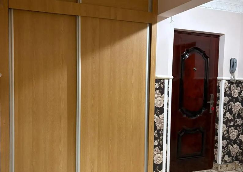 Se vinde apartament 3 camere,zona foarte buna,Obcini - 5