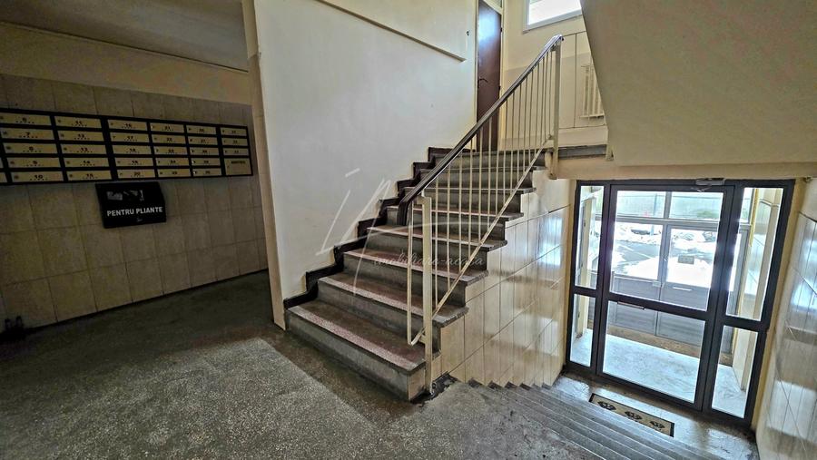 Cerere mare, oferta mica. Apartament 3 camere, Monitorul Oficial - 18