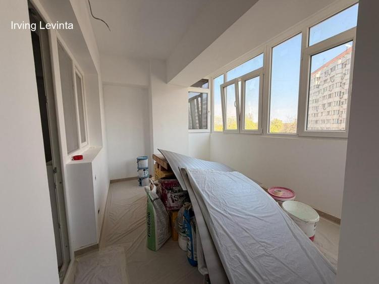Apartament cu 4 camere în Mihai Bravu