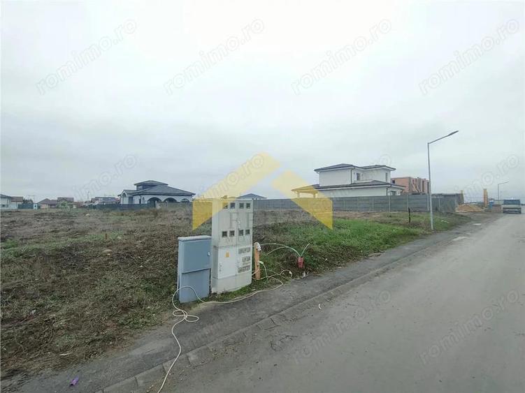 Teren intravilan de vanzare cartier Via Carmina - 4