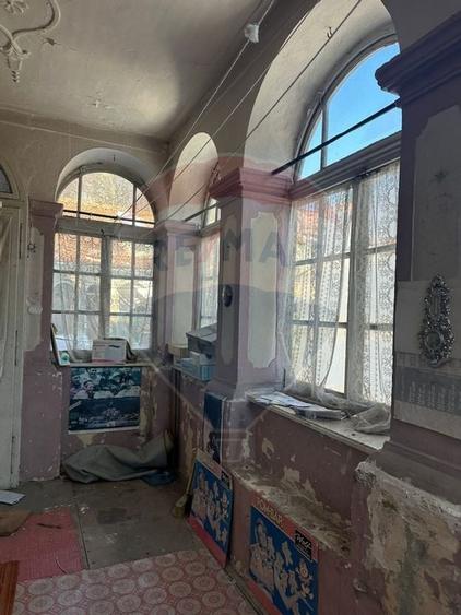 Casă / Vilă cu 3 camere parte din proiectul Muzeul Caselor Nespuse - 1