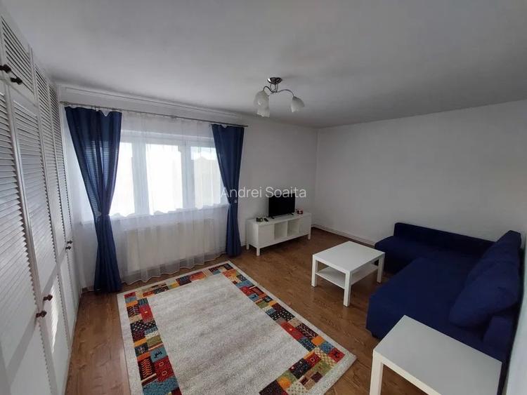 Inchiriere  apartament 2 camere cu balcon