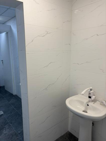 Spatiu de birou 200mp , et 9/10 dotat cu lift , langa metroul Dimitrie Leonida - 16