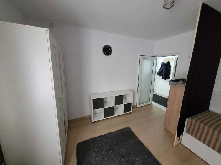 Inchiriez garsoniera decomandata - 6