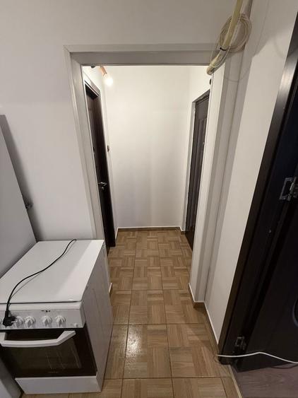 Vand apartament 3 camere etajul 3 Strada Oborului nr6 - 10