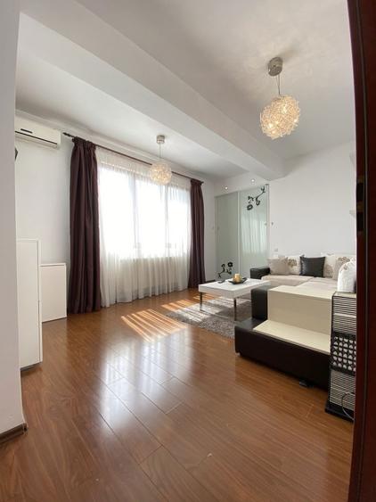 Apartament Cartierul Latin - 2 camere - 8