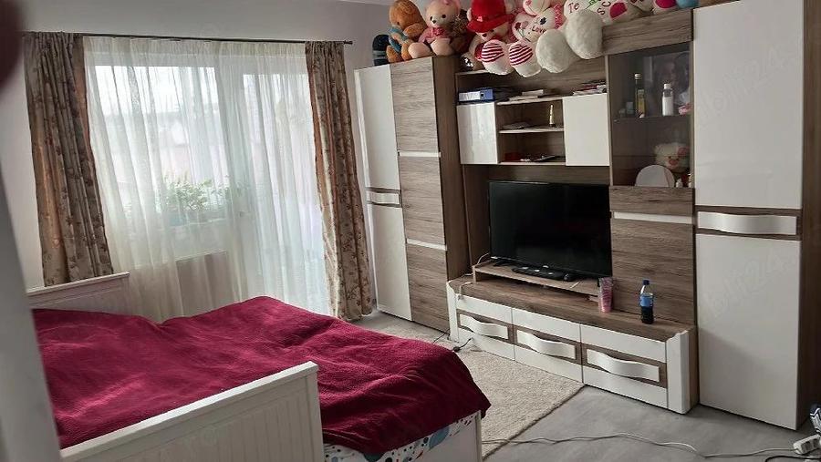 Inchiriez apartament cu o camera - 1