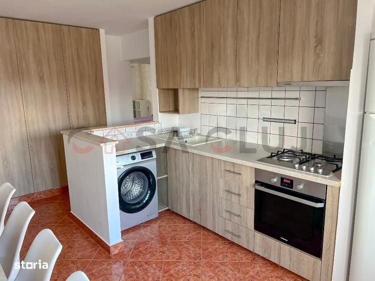 Apartament cu 2 camere decomandat în Între Lacuri