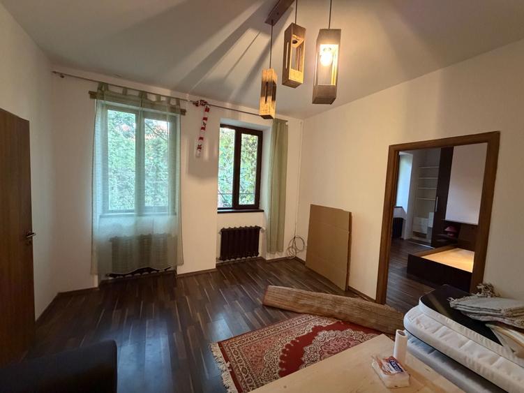 Casă cu 2 camere în Ultracentral