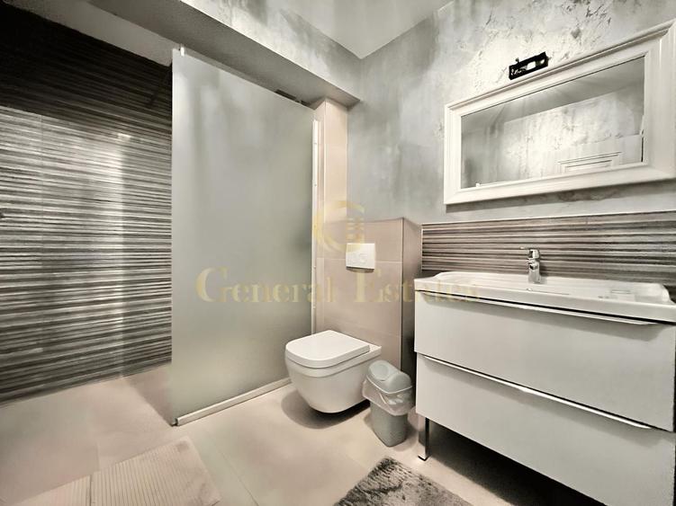 Penthouse cu 4 camere decomandat, mobilat în Noua