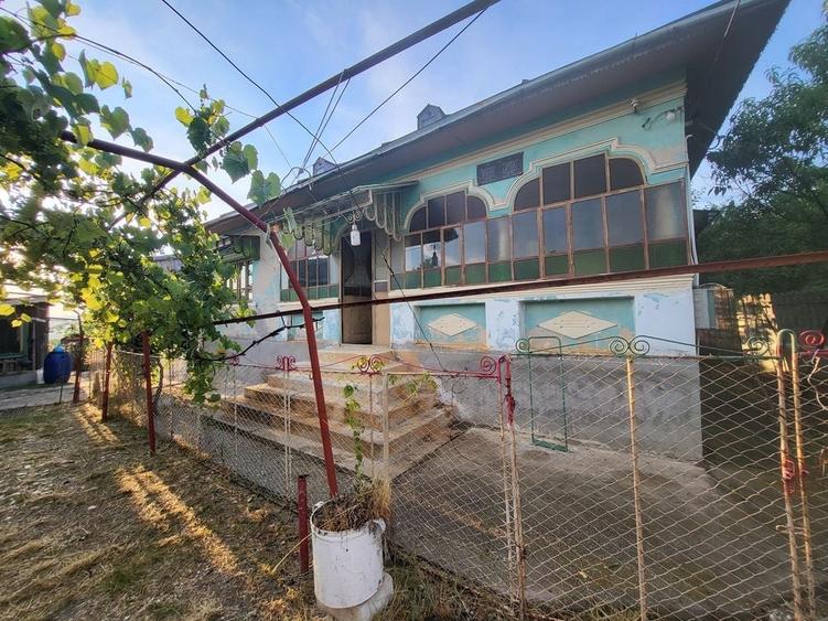 Casă cu 2 camere în Mărgineni