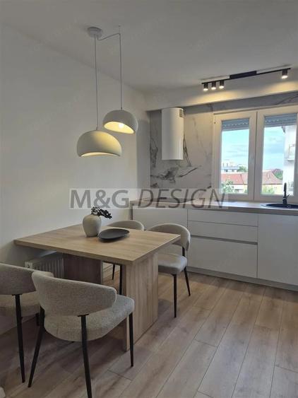 Apartament cu 3 camere semidecomandat în Circumvalațiunii