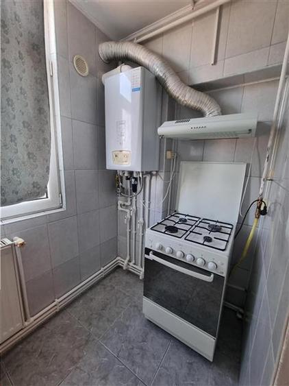 Apartament 2 cam decomandat renovat si mobilat zona 800 - 9