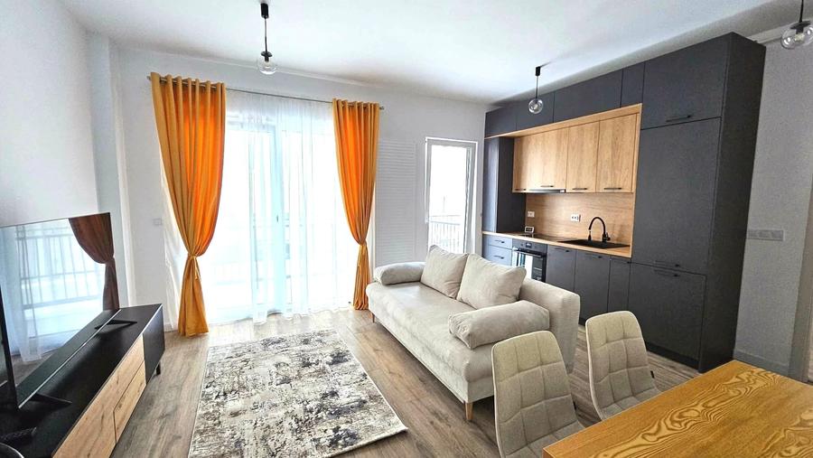 Apartament cu 2 camere decomandat în Central