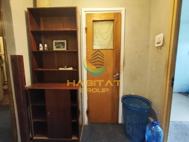 Apartament cu 3 camere decomandat în Drumul Găzarului
