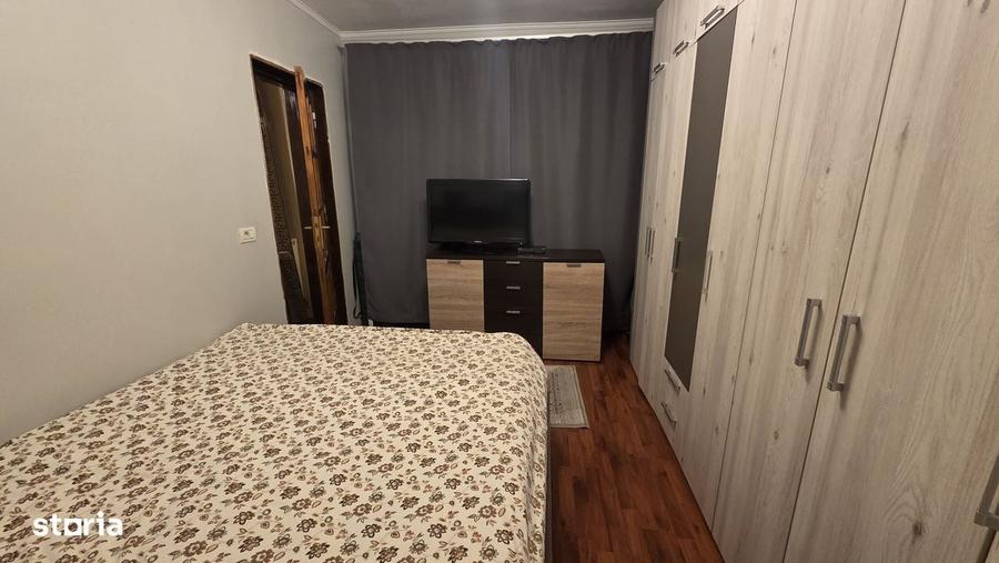 Casă cu 3 camere decomandat cu Teren 100 Mp în Brătianu