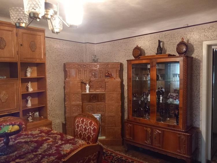 Casă cu 4 camere în Ghirdoveni