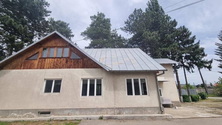 Birou, de 192 mp, în Ștefăneștii Noi