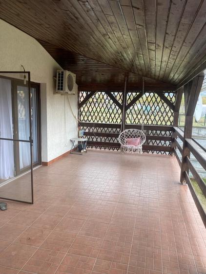 Casă cu 2 camere în Central