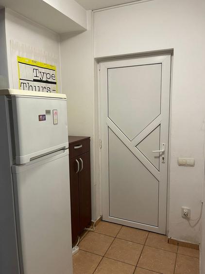 Garsonieră decomandată, mobilată în Romană