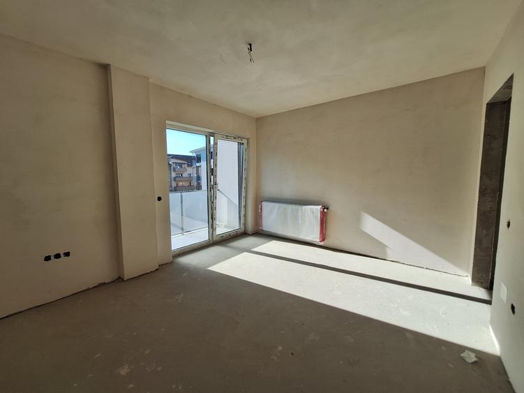 Apartament cu 3 camere, 66 mp, 2 balcoane, zona Terra - 11