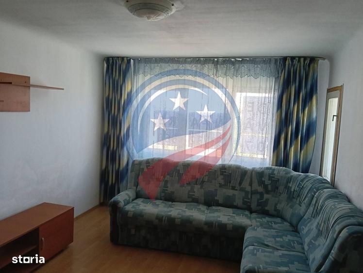 Apartament cu 2 camere semidecomandat în Craiovița Nouă