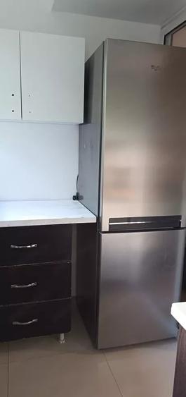 Închiriere Apartament 3 camere în Aparatorii Patriei - 7
