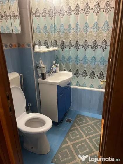 Apartament cu 3 camere decomandat în Burdujeni