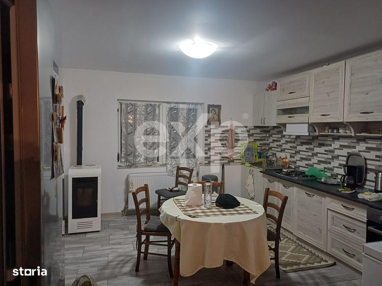 Casă cu 4 camere în Albota