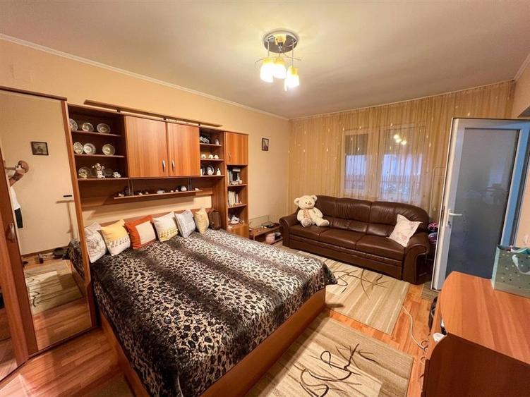 Casă cu 4 camere cu Teren 697 Mp în Oșorhei