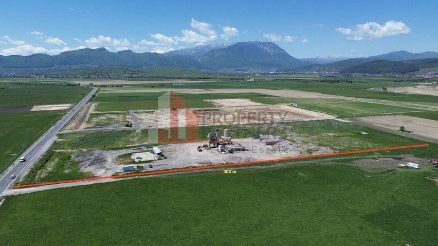 Teren Construcții extravilan de 23200 mp, în Sud