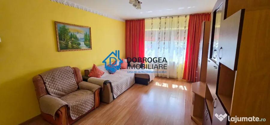 Apartament cu 3 camere decomandat în E3