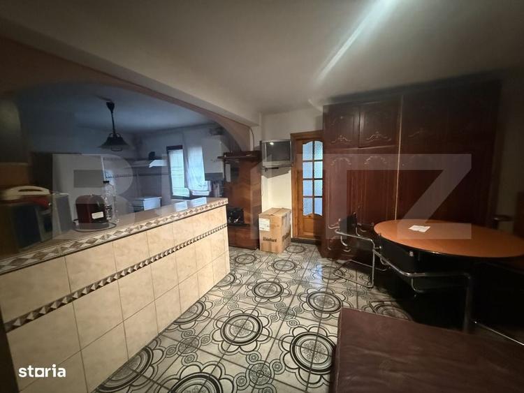 Apartament cu 4 camere decomandat în Tunari