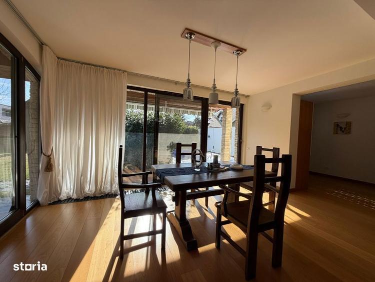 Vila cu piscina Iancu Nicolae Zoo Baneasa 6 dormitoare - 1