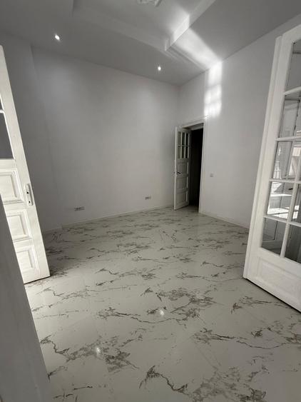 Unirii - Palatul Parlamentului - Manastirea Antim- - 8