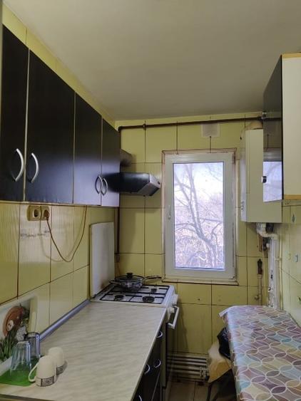 Inchiriez apartament 3 camere - 10