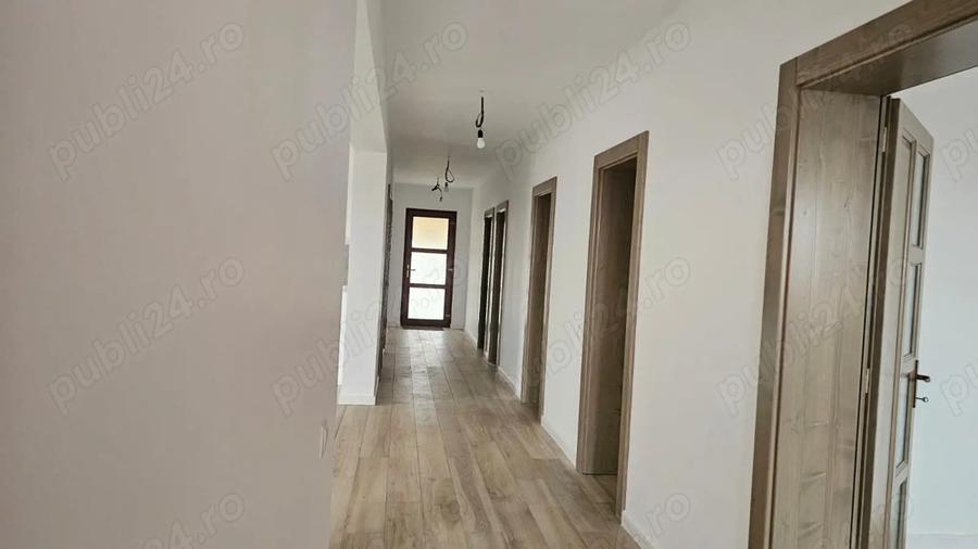 Proprietar vand casa noua in Nojorid - 8