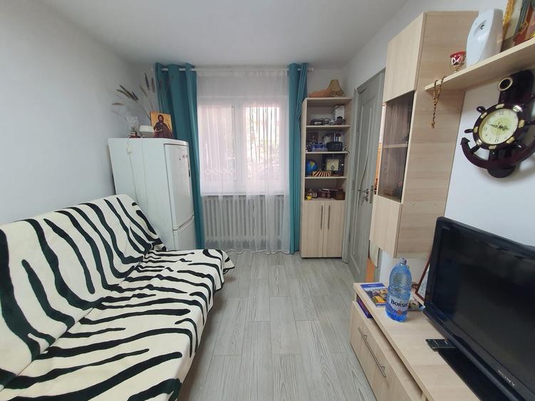 Piata Alba Iulia, adiacent, Strada Moise Nicoara, parter - 12