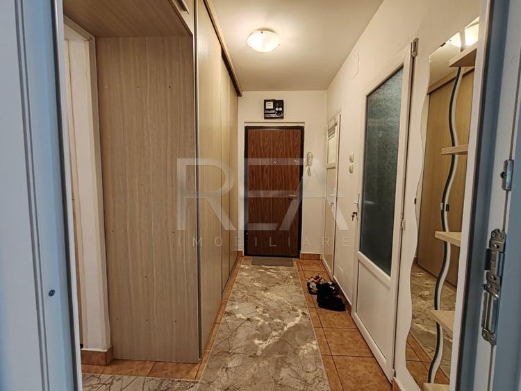 3 camere, et 1/4, GARAJ, boxa, centrala, anvelopat-Drumul Taberei - 14