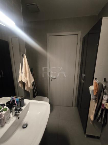 Garsoniera, Regie - 8